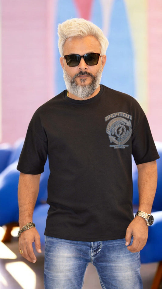 Front View: "Black oversized T-shirt for men – High-quality cotton fabric with HD streetwear print design"
