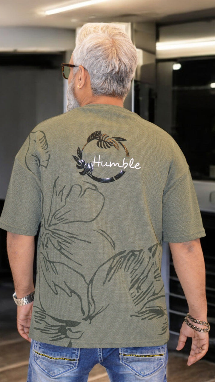 Back View: "Back view of green oversized drop-shoulder T-shirt – Trendy Korean streetwear style"

