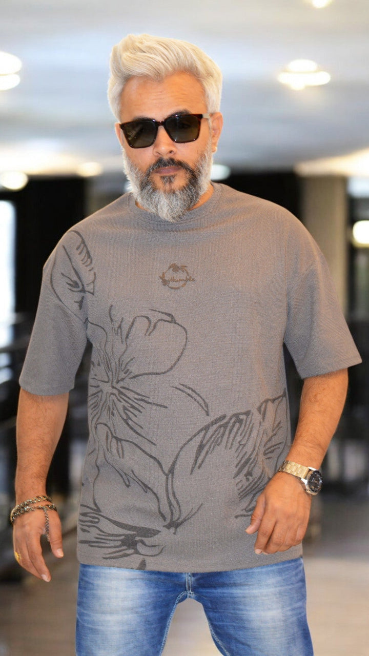 Front View3: "Grey oversized T-shirt for men – Jacquard fabric with all-over print and silicone-embossed 'Humble' detail"
